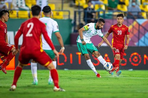 Chơi thiếu người, Việt Nam thua ngược Saudi Arabia 1-3