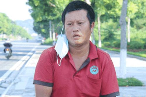 Cơ quan Công an dẫn giải đối tượng truy nã đặc biệt nguy hiểm