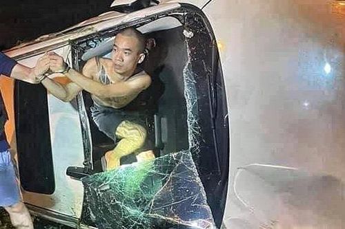 Lời khai của tài xế gây tai nạn rồi vượt chốt kiểm soát dịch ở Hà Nội