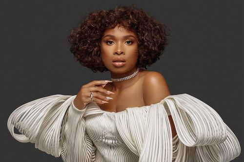 NTK Công Trí tốn 336 giờ may váy cho Jennifer Hudson
