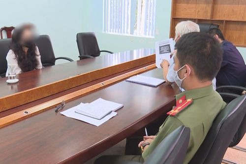 Đăng tin sai về tiêm vaccine, người phụ nữ bị phạt 7,5 triệu đồng