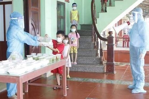 33 học sinh lớp 1 ở Nam Định cách ly tập trung vì bạn mắc Covid-19