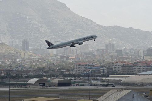 Sân bay Kabul được mở cửa lại