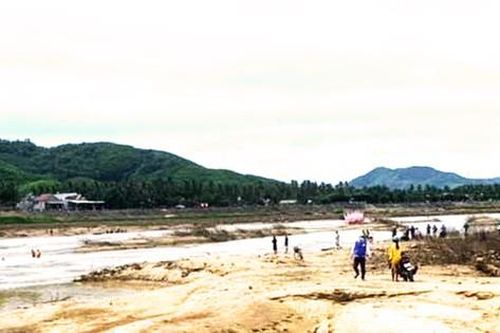 Bình Định: 2 cha con đuối nước thương tâm khi đi đánh cá