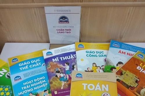 TPHCM: Không được để học sinh nào thiếu sách giáo khoa vì lý do kinh tế