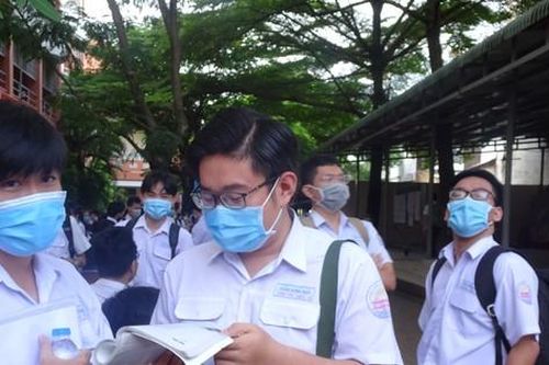TPHCM: Phương tiện và nhân viên vận chuyển SGK sẽ được ưu tiên lưu thông 24/24