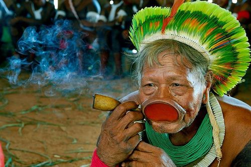 Khám phá thú vị về những bộ tộc kỳ lạ nhất hành tinh