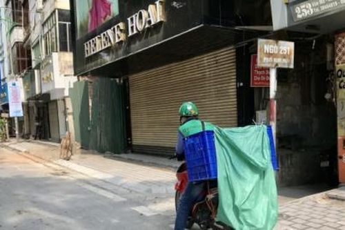 Hà Nội: Nhân viên giao hàng, shipper sẽ hoạt động vào khung giờ cố định