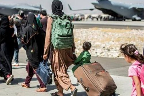 Mỹ hỗ trợ mỗi người Afghanistan sơ tán tới 2.275 đô la