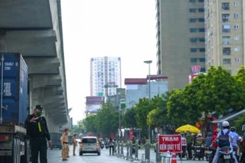 Từ 6/9, người dân Hà Nội di chuyển từ Vùng 1 ra vào Vùng 2 như thế nào?