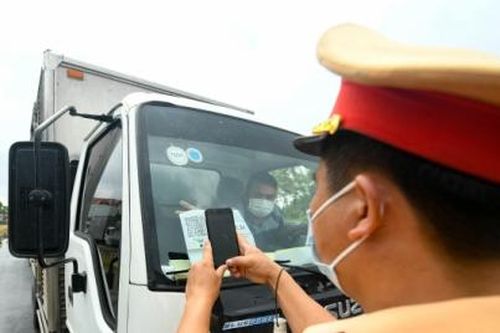 Tổng cục Đường bộ đề nghị tỉnh Trà Vinh không gây khó khăn cho vận tải 'luồng xanh'