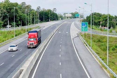 Đề xuất thu tối đa 1.500 đồng/km cao tốc Bắc – Nam đầu tư công để thu hồi vốn