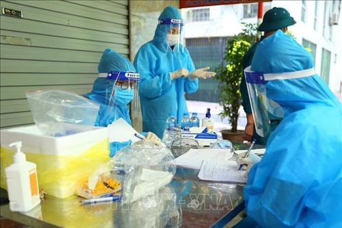 Chiều 4/9, Hà Nội thêm 6 ca nhiễm mới SARS-CoV-2, có 2 ca phát hiện qua sàng lọc, ho sốt