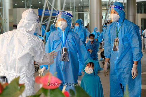 429 thai phụ và người thân đã về tới Lâm Đồng an toàn