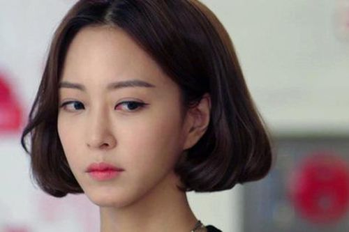 Mẹ chồng xỉa xói 'không biết giống đâu suốt ngày ốm', tôi đáp trả khiến bà cứng họng