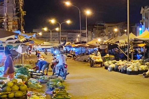 Hàng quán ở TP Sóc Trăng được phục vụ tại chỗ từ sáng 5/9