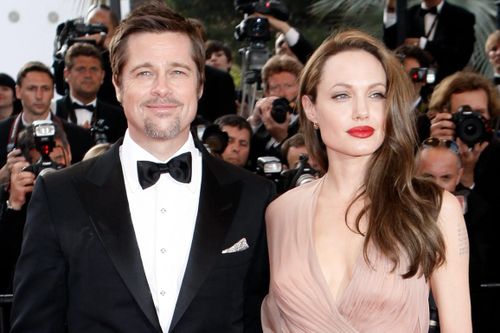 Angelina Jolie cảm thấy tan nát khi ly hôn Brad Pitt