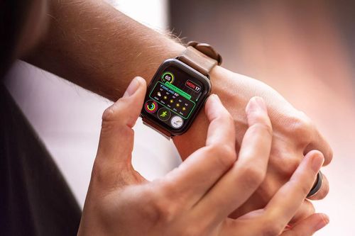 Apple mất ngôi vương trên thị trường thiết bị đeo thông minh