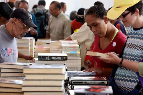 Sách là cầu nối văn hóa giữa Việt Nam và Venezuela