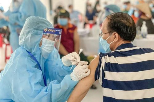 Bình Dương đề nghị cấp 'thẻ xanh' cho người tiêm đủ 2 mũi vaccine