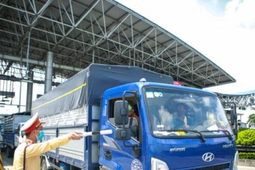 Hà Nội: Bảo đảm vận tải hàng hóa 'luồng xanh' thông suốt khi phân vùng dịch