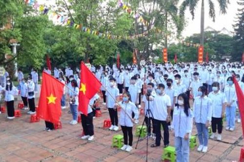 Phú Thọ: Gần 290.000 học sinh đón khai giảng năm học mới 2021–2022