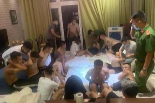 Bắt quả tang nhóm thanh niên thuê biệt thự để sử dụng ma túy