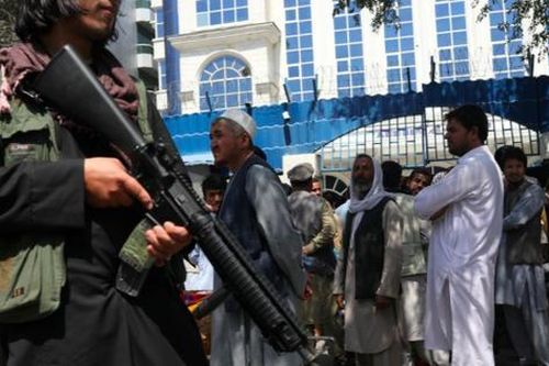Taliban chật vật giành địa bàn cuối cùng, Afghanistan trước nguy cơ nội chiến