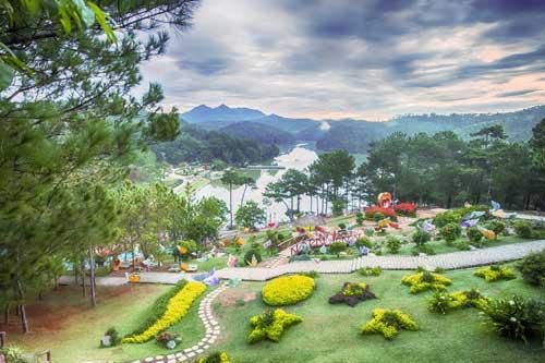 Những địa điểm du lịch nổi tiếng và có chi phí rẻ nhất Việt Nam