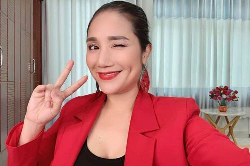 MC Cát Tường 'nổi đóa' vì bị dính líu trong câu chuyện sao kê từ thiện