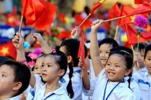 Học sinh Thủ đô dự lễ khai giảng trực tuyến lần đầu tiên trong lịch sử