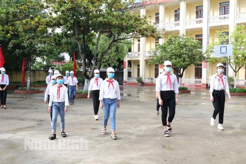 Tổ chức khai giảng năm học mới 2021-2022