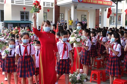 Rộn ràng ngày khai trường...