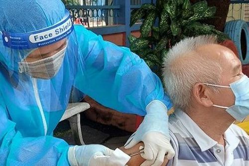 Tốc độ tiêm vaccine của Bình Dương tăng cao kỷ lục