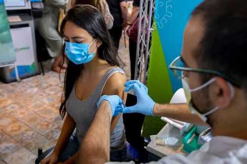 Israel sắp đạt miễn dịch cộng đồng
