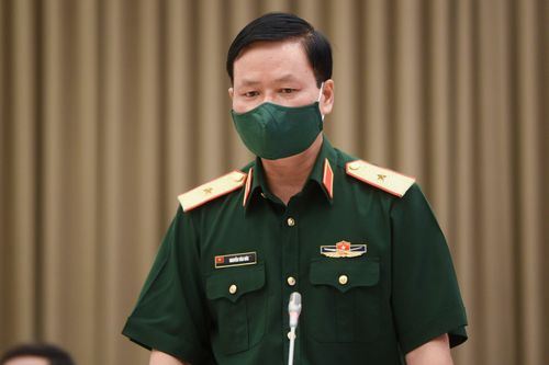 Tướng Đức: 'Hàng ngày xe quân đội chở vũ khí, giờ chở su hào, cà rốt'