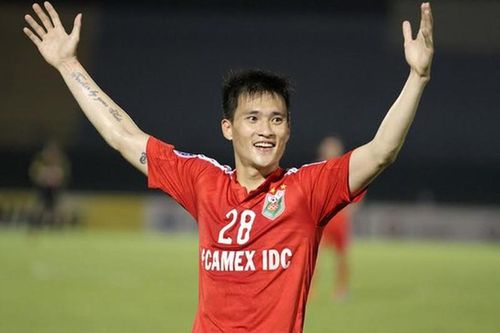 Hé lộ thu nhập và tài sản 'kếch xù' của Công Vinh