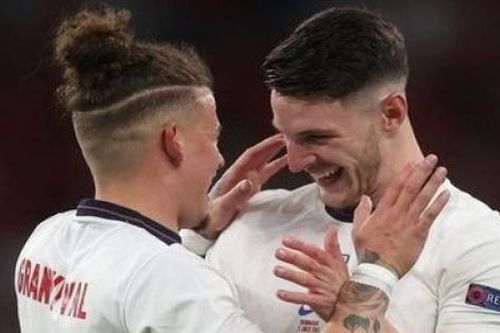Cập nhật chuyển nhượng cầu thủ: Tin đồn Salah 'đòi' lương không tưởng; Man Utd lên kế hoạch mùa tới; Juventus định giá Akanji