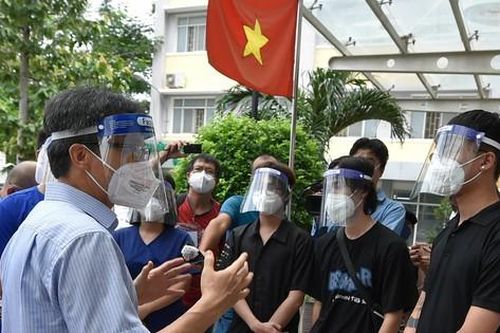 TPHCM tiếp nhận F0 khỏi bệnh tham gia chống dịch COVID-19