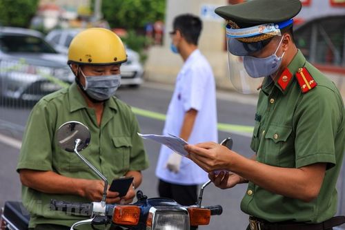 Hà Nội 'kích hoạt' các chốt, đảm bảo phòng chống dịch theo 3 vùng