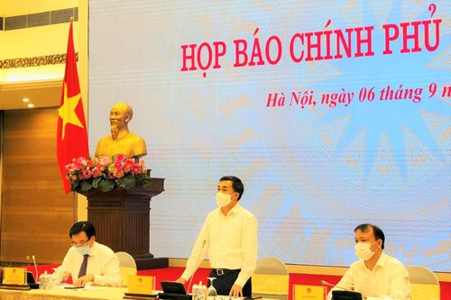 Thứ trưởng Bộ Y tế Trần Văn Thuấn: Trong tháng 9 và tháng 10 sẽ có khoảng 30 triệu liều vaccine về Việt Nam