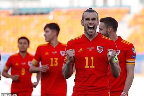 Gareth Bale ghi hat-trick giúp Xứ Wales thắng ngược Belarus