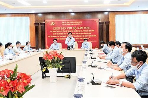 Đảng bộ Công ty Điện lực Quảng Trị: Xây dựng diễn đàn sinh hoạt chi bộ sát đúng với thực tiễn và yêu cầu công tác