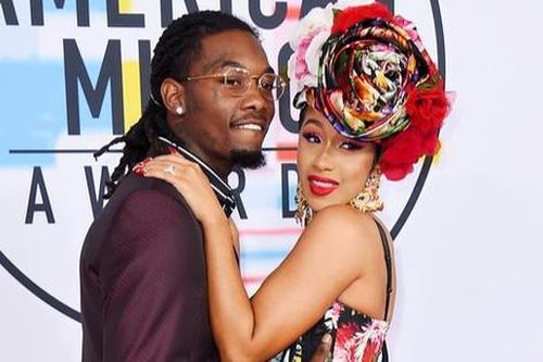 Cardi B khoe ảnh sinh em bé thứ hai nhưng giật spotlight lại là chiếc chăn Louis Vuitton