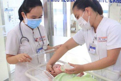 Cứu sản phụ dương tính với SARS-CoV-2
