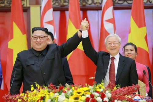 Lãnh đạo Việt Nam chúc mừng quốc khánh Triều Tiên