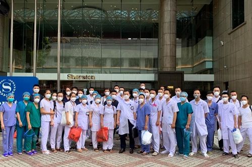 Những chia sẻ từ y bác sĩ tình nguyện nơi tuyến đầu chống dịch
