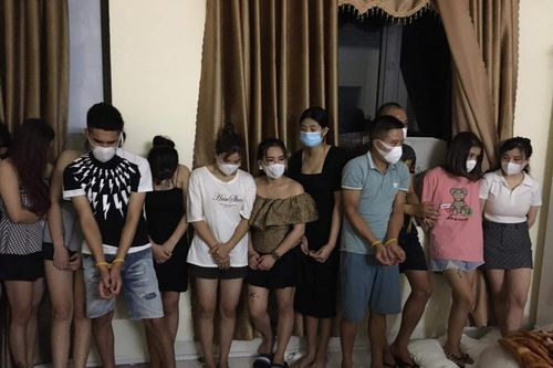 Phú Thọ: Bắt quả tang 17 nam nữ thanh niên tụ tập 'bay lắc' trong nhà nghỉ