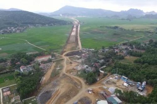 Thu phí đường cao tốc do nhà nước đầu tư để giảm ngân sách duy tu, bảo trì