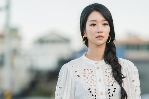 Seo Ye Ji trở lại màn ảnh sau ồn ào thao túng bạn trai?